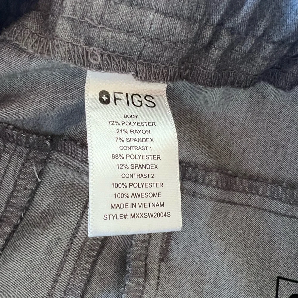 FIGS Graphite Jogger Scrub Pants | Men’s Size Small